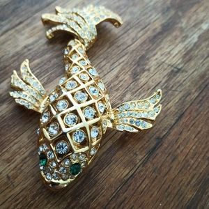 Vintage gold plated fish brooch